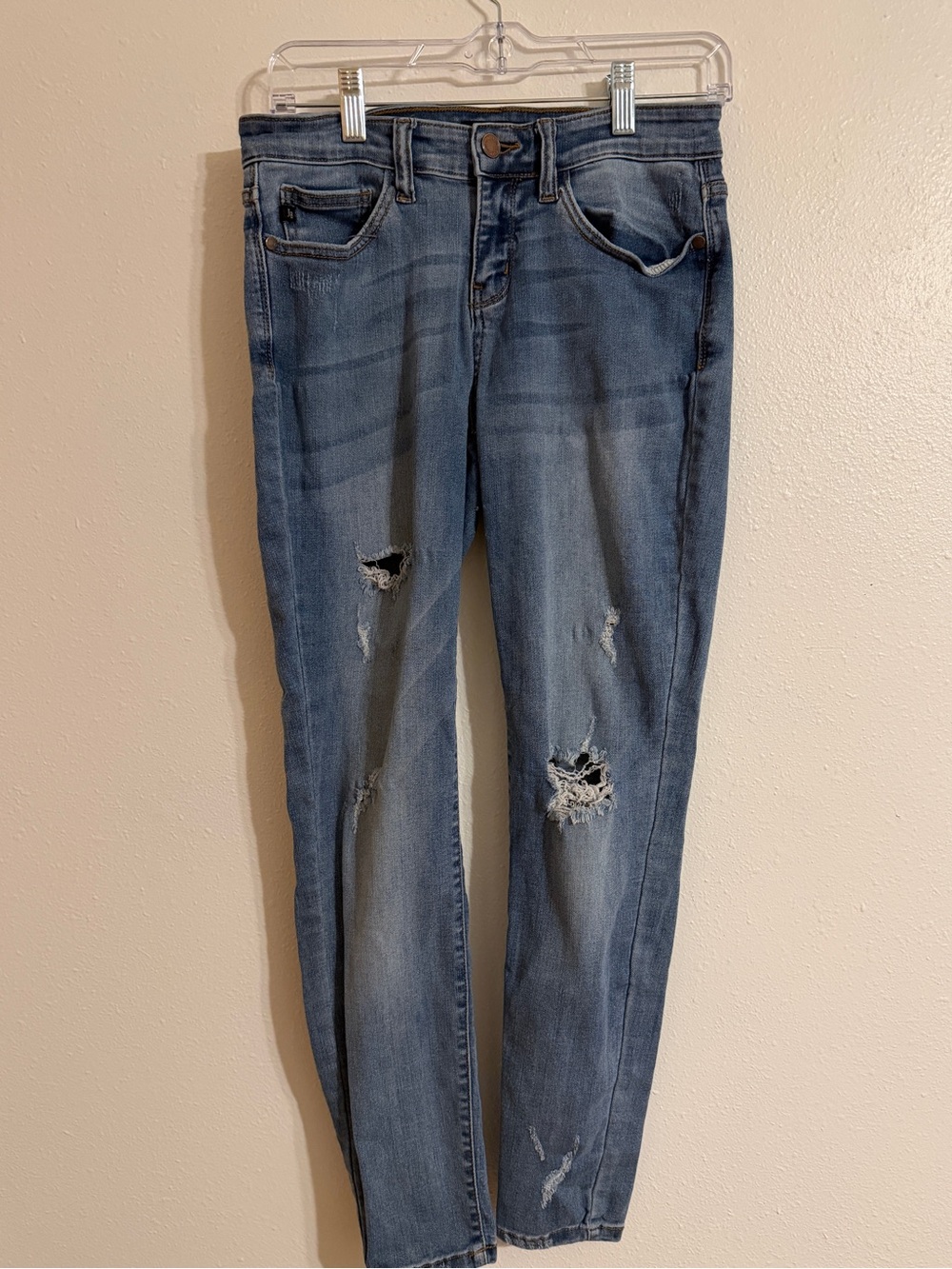 Judy Blue Size 9/29 Distressed Skinny Jeans Medium Wash Ripped Denim